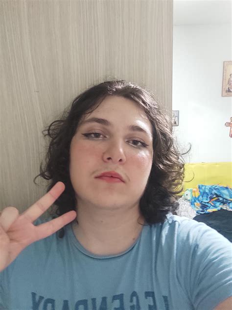 hannah owo sexy|Hannah OWO inspired makeup : r/NonBinary